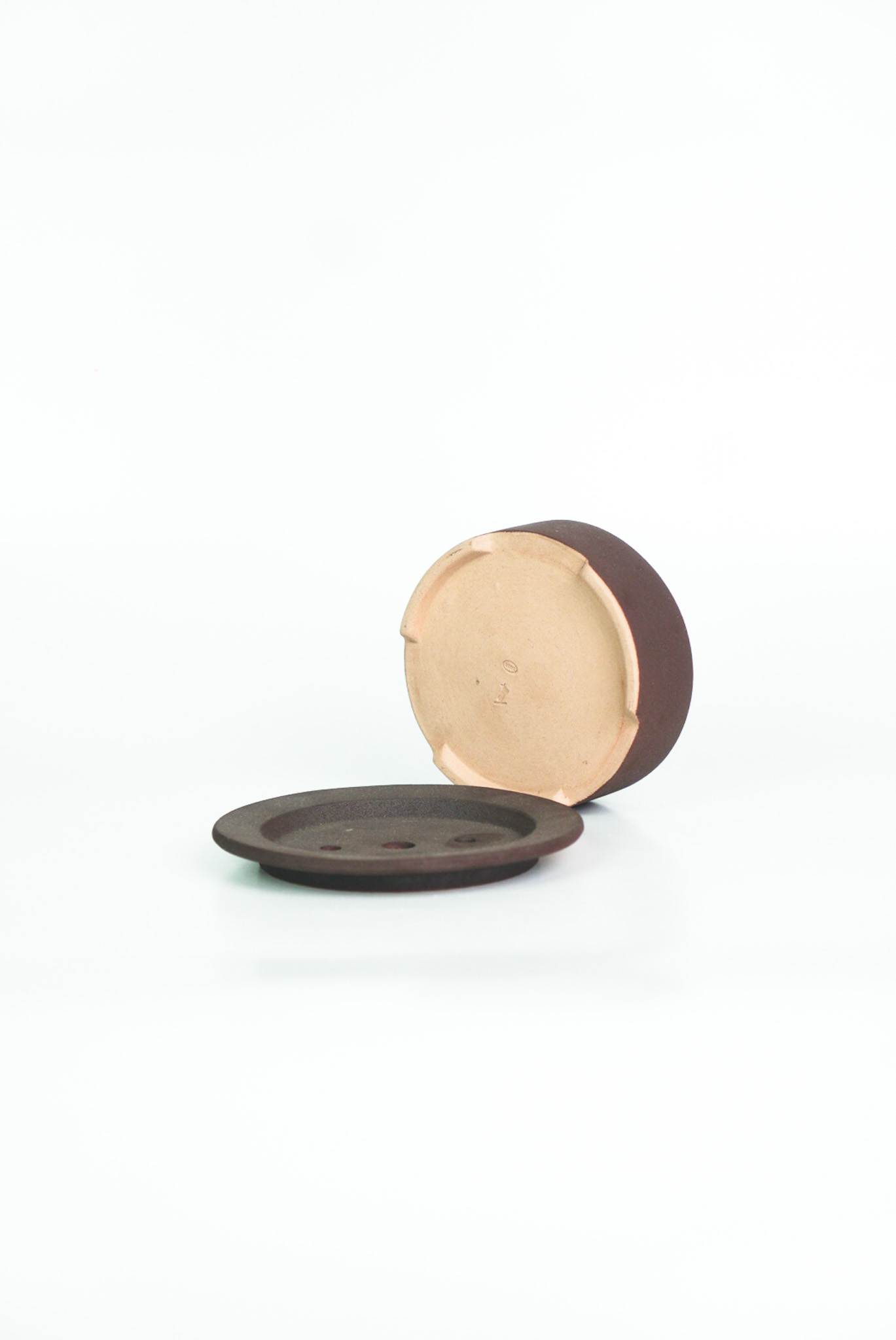 Small ceramic podium karat-b